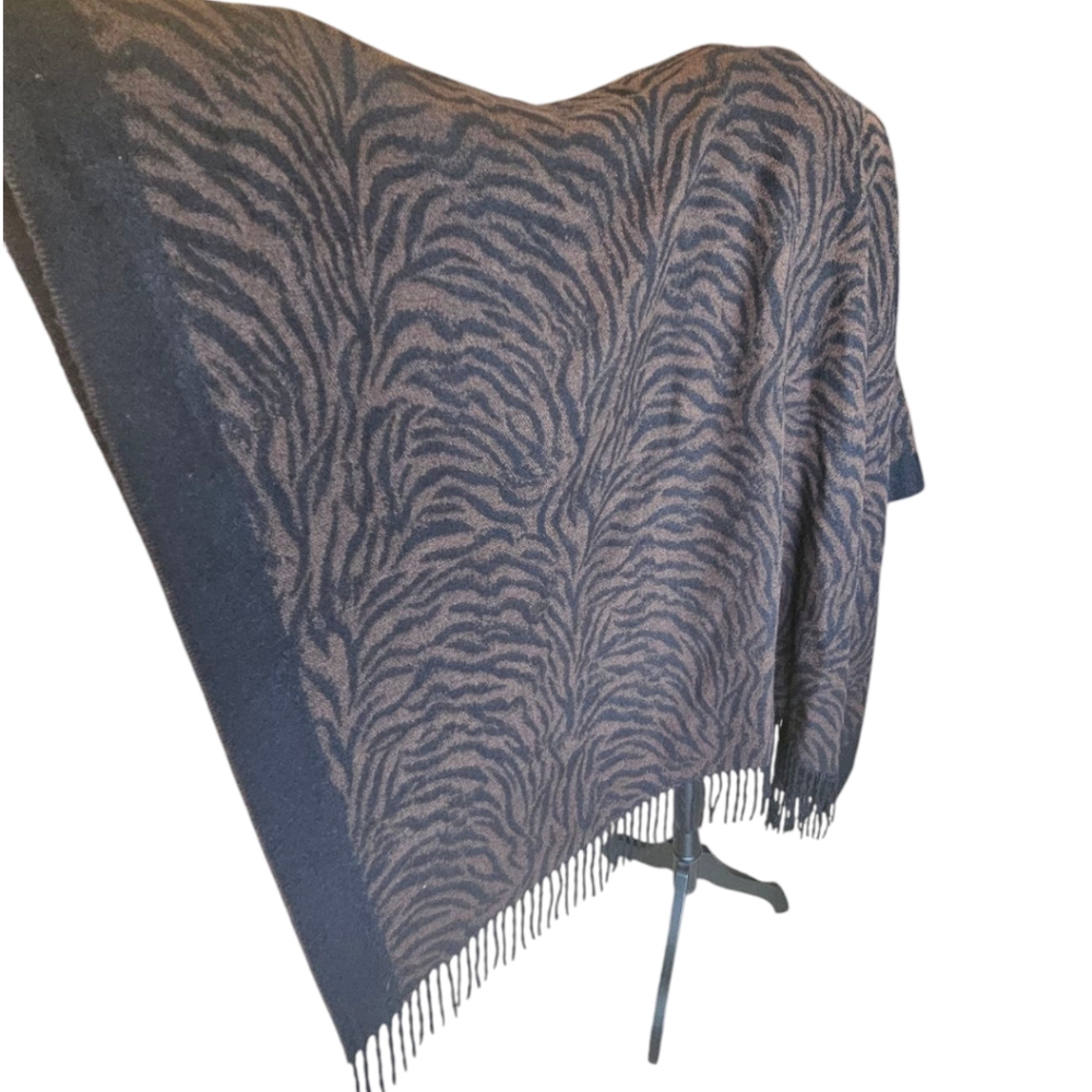 Animal Print Fringe Wrap - Picture 8 of 8